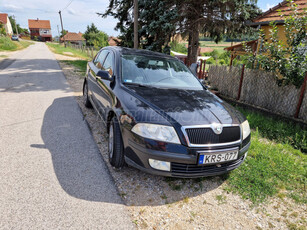 SKODA OCTAVIA 1.4 Ambiente