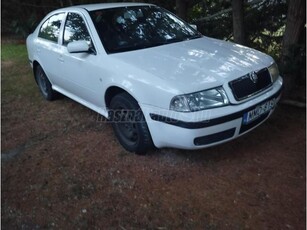 SKODA OCTAVIA 1.6 Ambiente