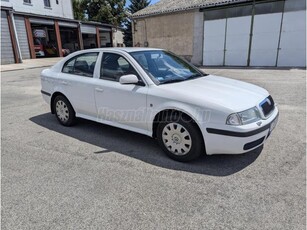 SKODA OCTAVIA 1.6 Classic 1U