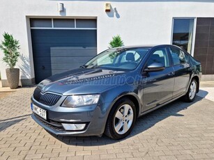 SKODA OCTAVIA 1.6 CR TDI Style Tempomat. Ülésfűtés. Magyarországi