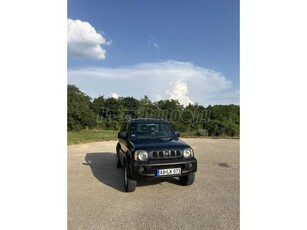 SUZUKI JIMNY 1.3 4WD AC CD 15''AW