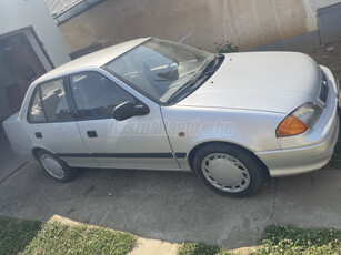 SUZUKI SWIFT Sedan 1.6 GX