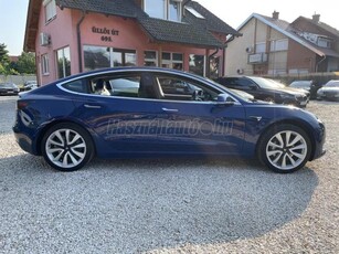 TESLA MODEL 3 Standard Range Plus Aut GYÁRI FÉNYEZÉS. TYPE1. TYPE2 TÖLTŐK. CCS