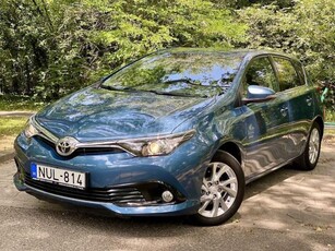 TOYOTA AURIS 1.2T Active Trend+ MAGYARORSZÁGI! TEMPOMAT! ÜLÉSFÜTÉS! TOLATÓKAMERA! ÉRINTŐKIJELZŐ! DIGITKLÍMA!