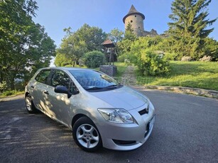 TOYOTA AURIS 1.4 Aquatis