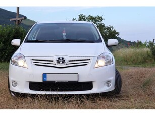 TOYOTA AURIS 1.6 E15UT(a)