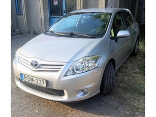 TOYOTA AURIS 1.6 Sol +NAVI