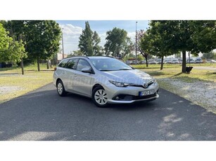 TOYOTA AURIS Touring Sports 1.33 Live (PAD-879) Első tulajdonostól! 1 Év Garanciával!