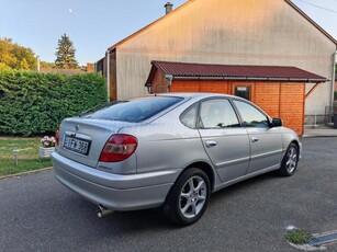 TOYOTA AVENSIS 1.6 Linea Terra