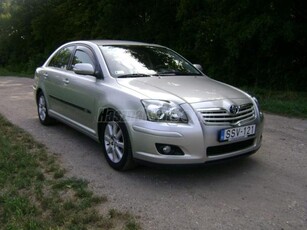 TOYOTA AVENSIS 1.8