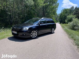 Toyota Avensis 1.8 benzin - dual digi klíma