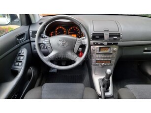 TOYOTA AVENSIS 1.8 Sol Xenon 17-es Alu Friss vizsga Szép állapot