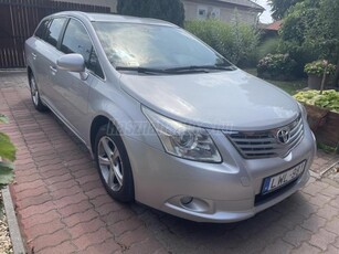 TOYOTA AVENSIS Wagon 1.8