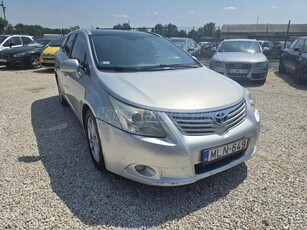 TOYOTA AVENSIS Wagon 2.0 D-4D Executive NAVI DUPLA DIGIT KLÍMA TEMPOMAT PANORÁMATETŐ