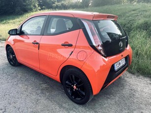 TOYOTA AYGO 1.0 x-cite