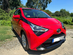 TOYOTA AYGO 1.0 x-play