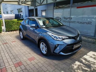 TOYOTA C-HR 1.2T Comfort Business Mo-i. elektronikus szerviztörténet. 2 év Toyota T-Plus garancia