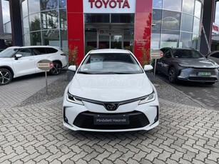 TOYOTA COROLLA Sedan 1.5 Comfort Style Tech Magyarországi/Szervizkönyves/Garantált km/Plusz téli gumi