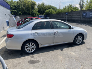 TOYOTA COROLLA Sedan 1.6 Luna