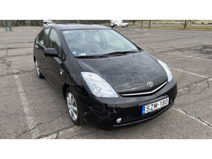 TOYOTA PRIUS 1.5 HSD IPA NAVI 2006 (Automata)