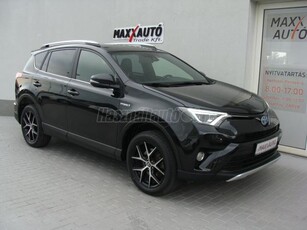 TOYOTA RAV 4 Rav4 2.5 Hybrid Active 2WD e-CVT TEMPOMAT+FÉLBŐR+ÜLÉSFŰTÉS+TOLATÓKAMERA!