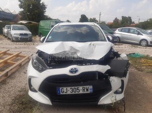 TOYOTA YARIS 1.5 Hybrid Comfort Tech e-CVT 6100km