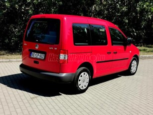 VOLKSWAGEN CADDY 1.6 Life 7 személyes.. Garantált 138 Ekm!