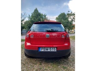 VOLKSWAGEN GOLF V 1.4 FSI Comfortline