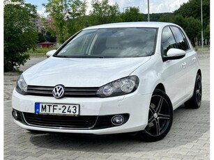 VOLKSWAGEN GOLF VI 1.6 TDi Highline DSG