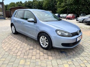 VOLKSWAGEN GOLF VI 1.6 TDi Trendline FRISS MŰSZAKI. NAVI. 1 NAPON BELÜL VIHETŐ