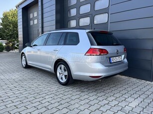 VOLKSWAGEN GOLF VII Variant 2.0 TDI BMT Highline Euro 6 SZERVIZKÖNYV / NAVI / MASSZÁZS / ÜLÉSFŰTÉS / 2x PDC