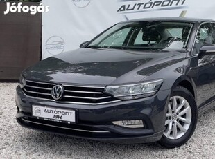 Volkswagen Passat VIII 1.5 TSI ACT Business Aká...