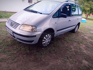 VOLKSWAGEN SHARAN 1.8 5V Turbo Trendline Tiptronic ic