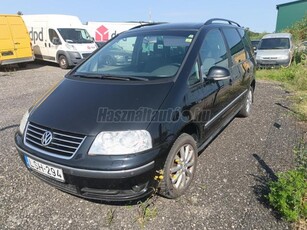 VOLKSWAGEN SHARAN 2.0 PD TDI Trendline 7 személyes