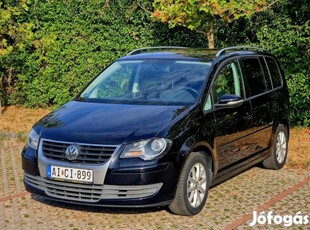 Volkswagen Touran 1.4 TSi Highline Foglalózva!