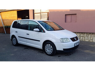 VOLKSWAGEN TOURAN 1.6 FSI