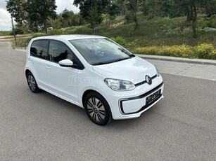 VOLKSWAGEN UP e-Up! 29300km CCS ÜLÉS SZÉLVÉDŐ FŰTÉS TÉLI KERÉK GARN. SÁVTARTÓ