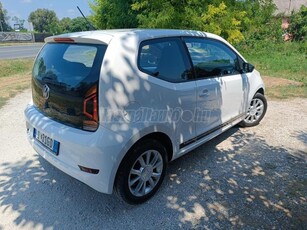 VOLKSWAGEN UP Up! 1.0 High Up! ASG Euro 6 CLUB fantázia nevű. KLIMA ALUFELNI BŐRKORMÁNY KÜLÖNLEGES KÁRPITOZÁS ÜLÉSFÜTÉS