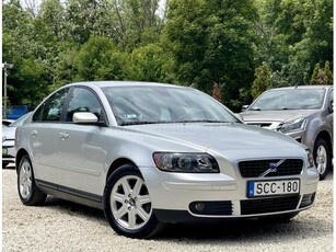 VOLVO S40 2.0 D Momentum ORIGINÁL 155646KM.RENDKÍVÜL MEGKÍMÉLT!