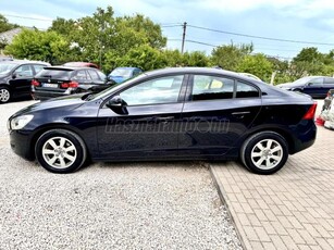 VOLVO S60 1.6 D DRIVe Kinetic SZ.KÖNYV-ALU-AUX-MEGKÍMÉLT