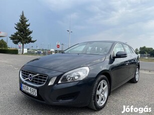 Volvo V60 1.6 [T4] Summum Powershift magyar.2.t...