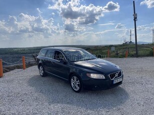 VOLVO V70 2.4 D [D5] Kinetic Geartronic