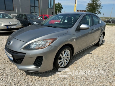 MAZDA Mazda 3