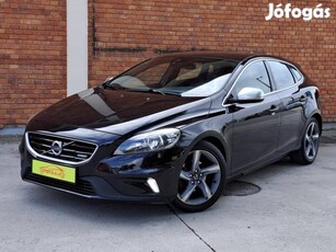 Volvo V40 1.6 D [D2] Momentum R-Design Digitáli...