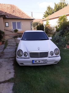 Mercedes-Benz E-Osztály