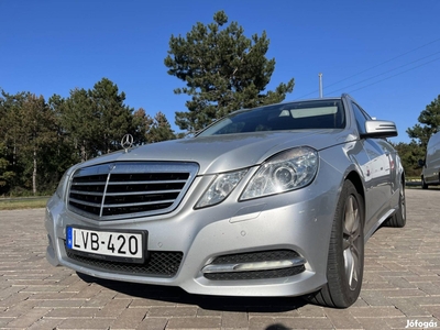Mercedes-Benz E 220 CDI Blueefficiency Avantgar...