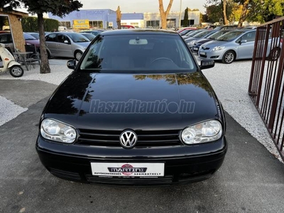 VOLKSWAGEN GOLF 1.6 Highline