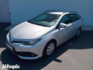 Toyota Auris Touring Sports 1.33 Live Magyarors...