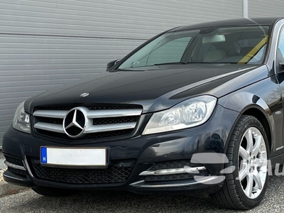 MERCEDES-BENZ C-osztály