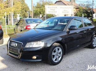 AUDI A3 1.6 Ambition Digit Klíma // Ülésfűtés /...